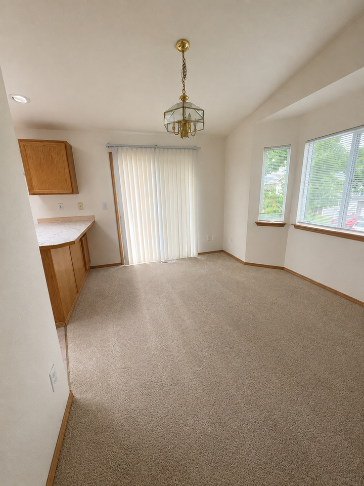 10628 57th Dr Ne - Photo 6 of 15