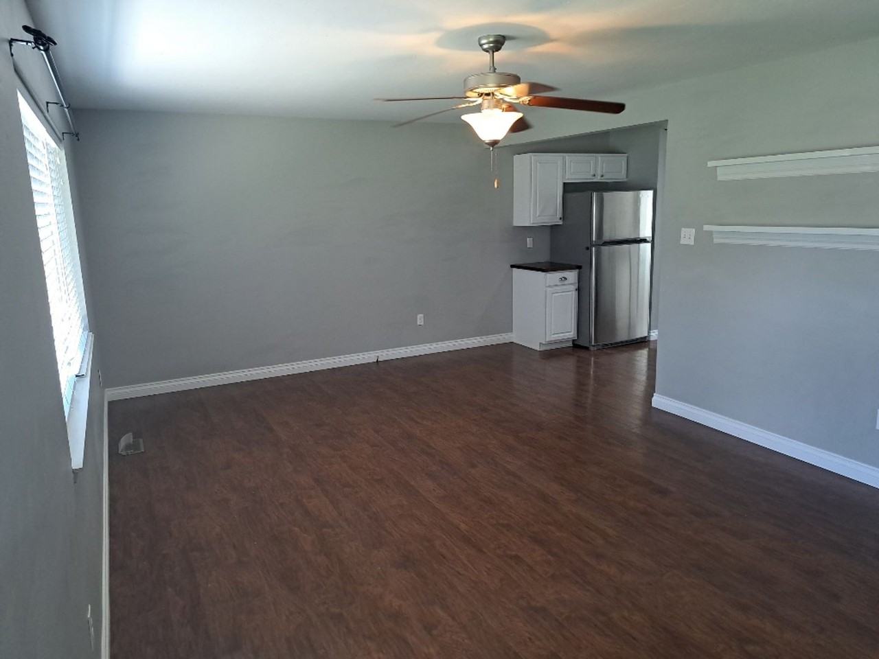 2859 Hill Ave - Photo 3 of 14