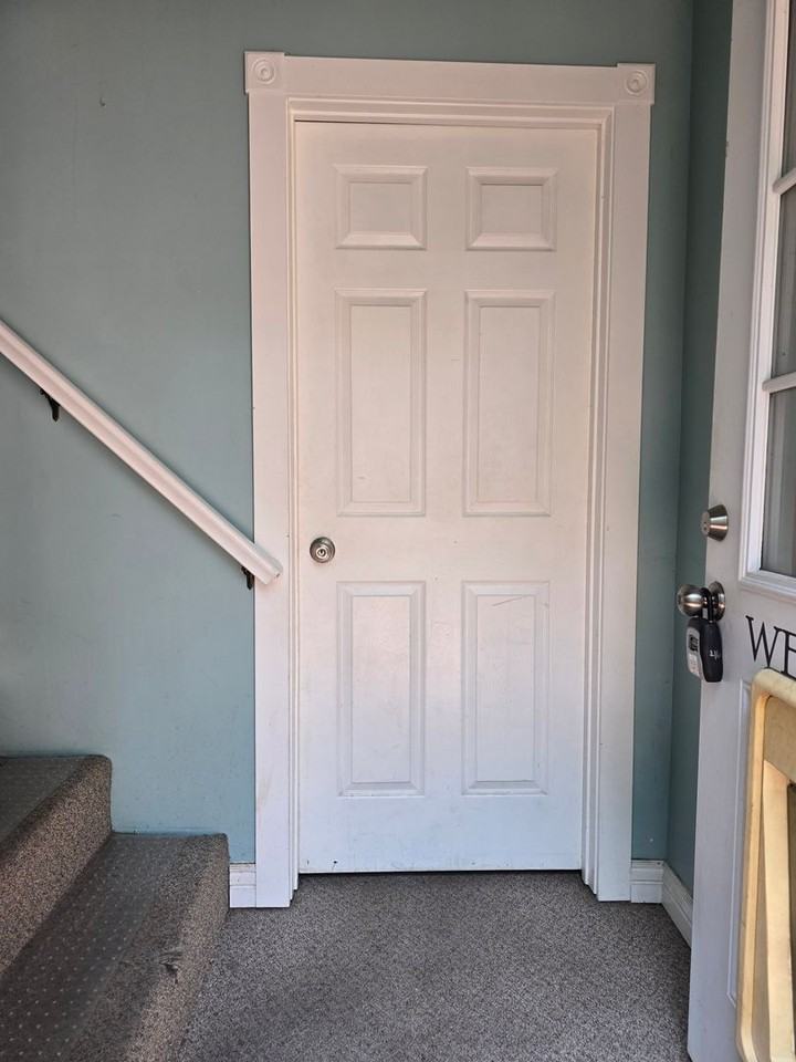 2419 Ash St - Photo 4 of 17