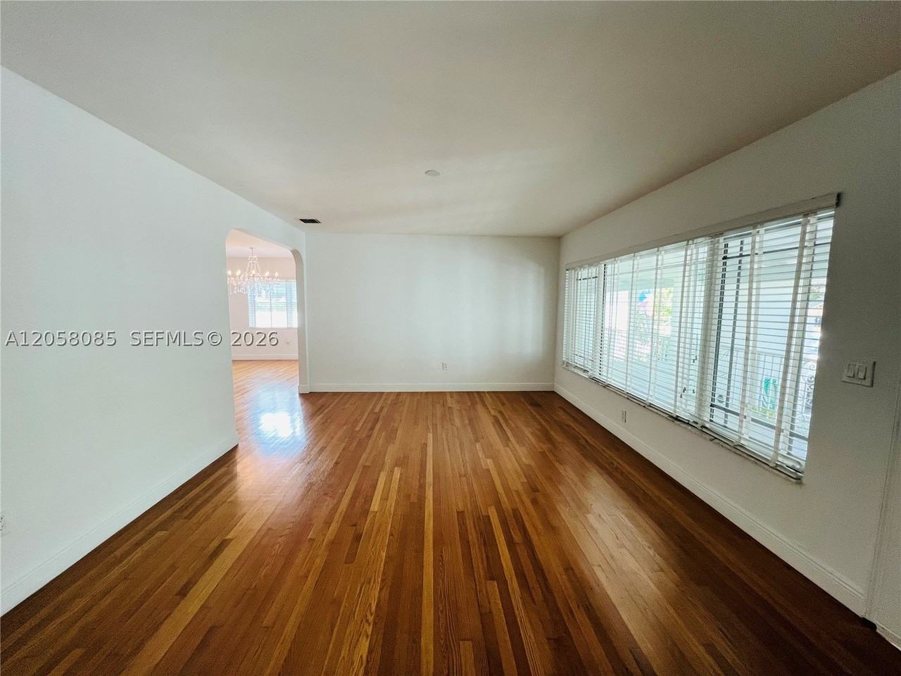 1116 Biarritz Dr - Photo 3 of 30