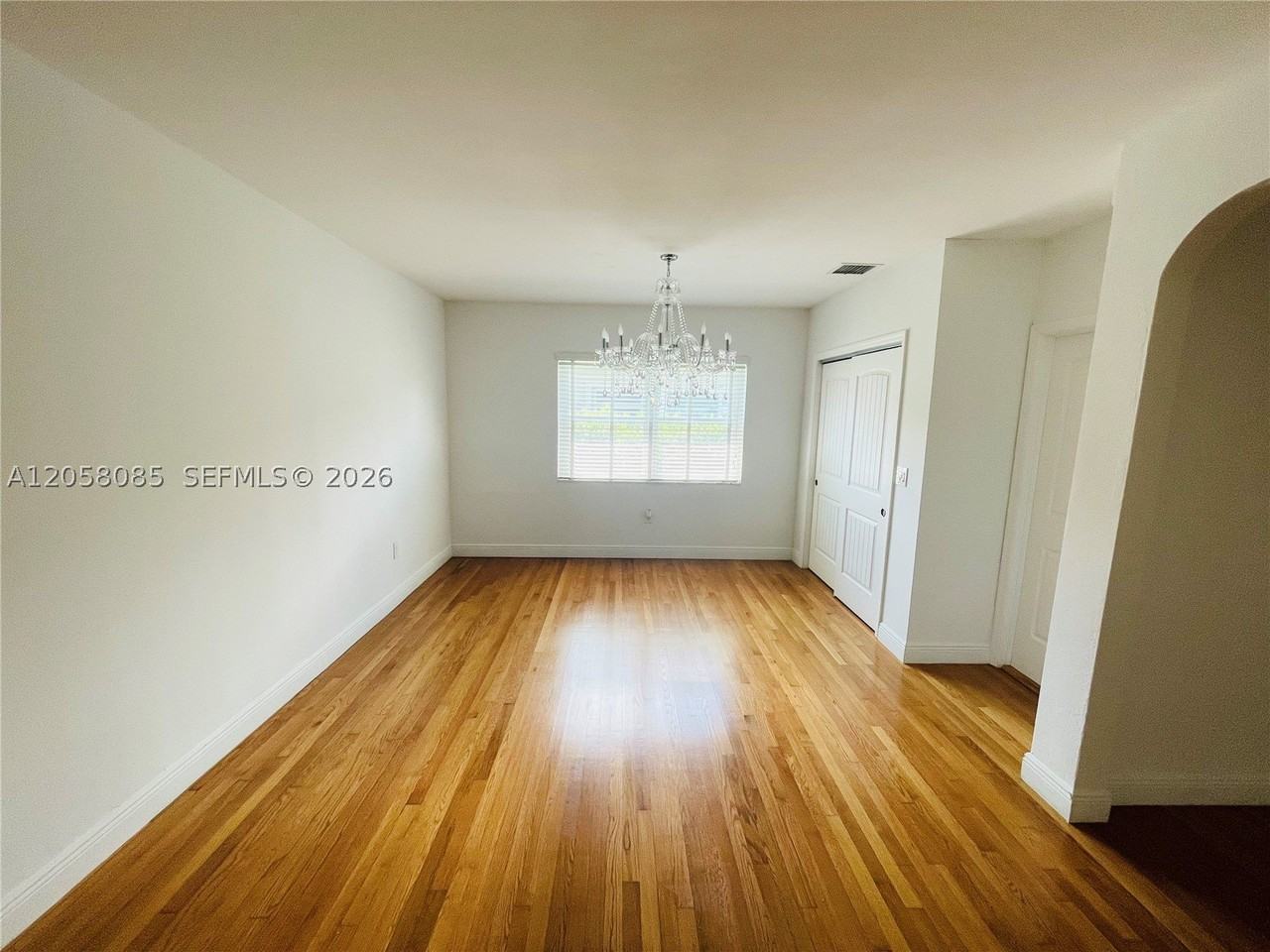 1116 Biarritz Dr - Photo 5 of 30