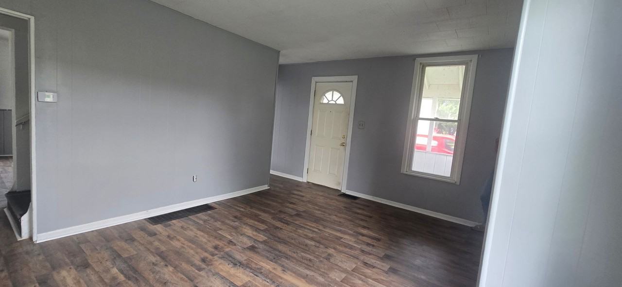 461 E Garfield Ave - Photo 2 of 8