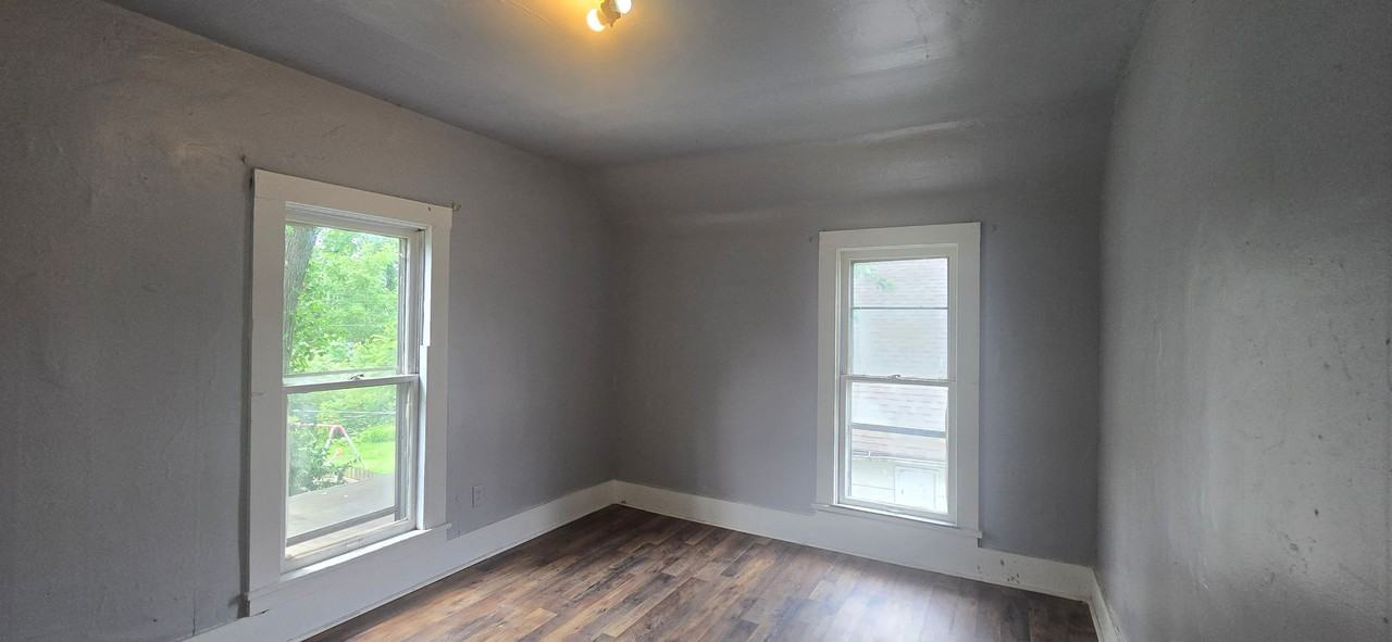 461 E Garfield Ave - Photo 5 of 8