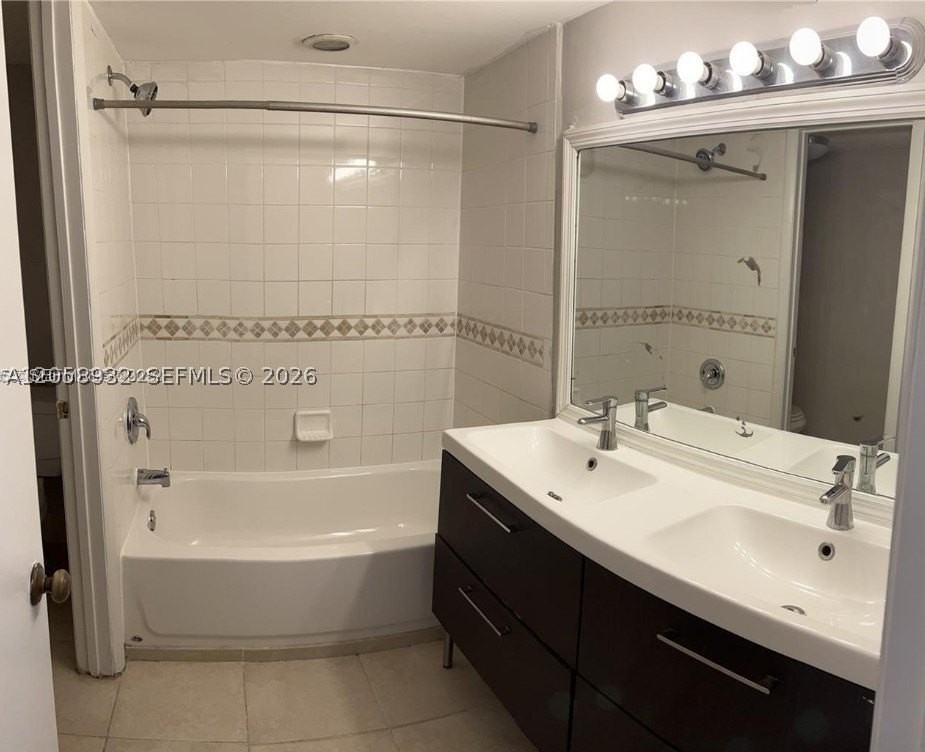 1149 Independence Trl #1149G - Photo 3 of 17