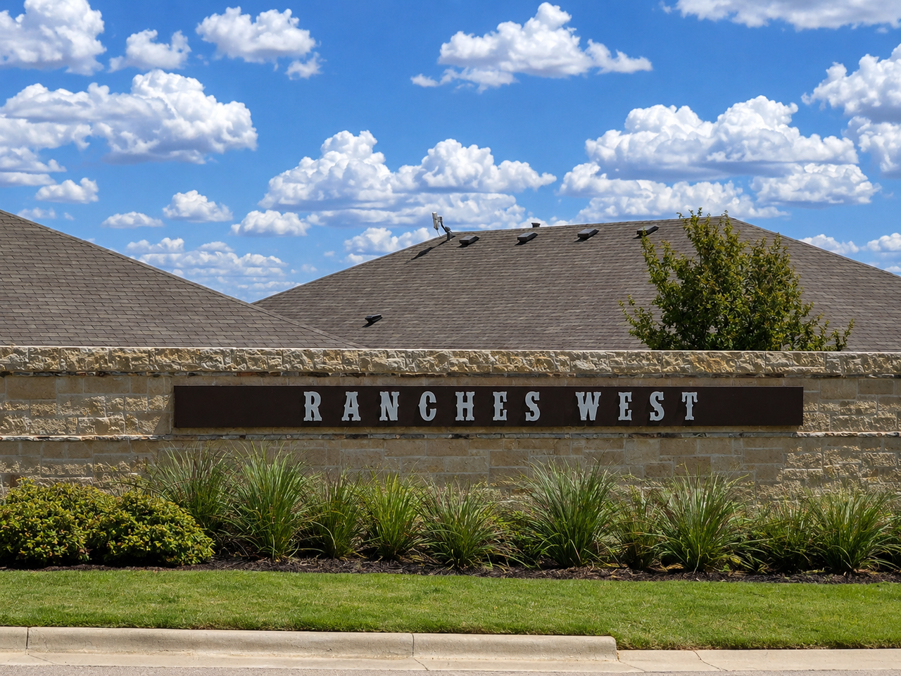 1232 Kerrville Ln - Photo 4 of 20