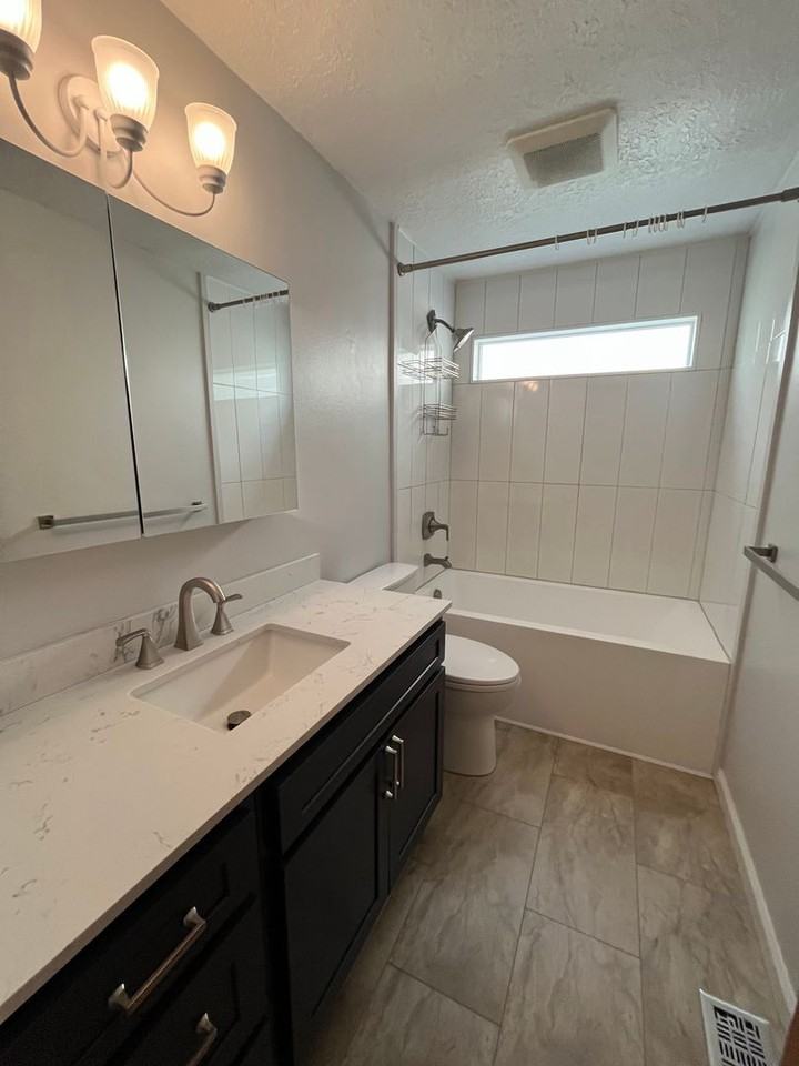 6636 Se Reedway St - Photo 5 of 11