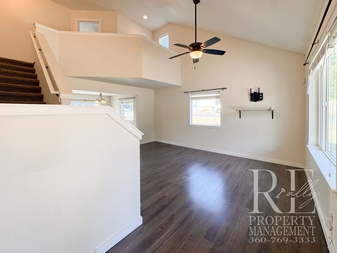 2819 20th St - Photo 3 of 29