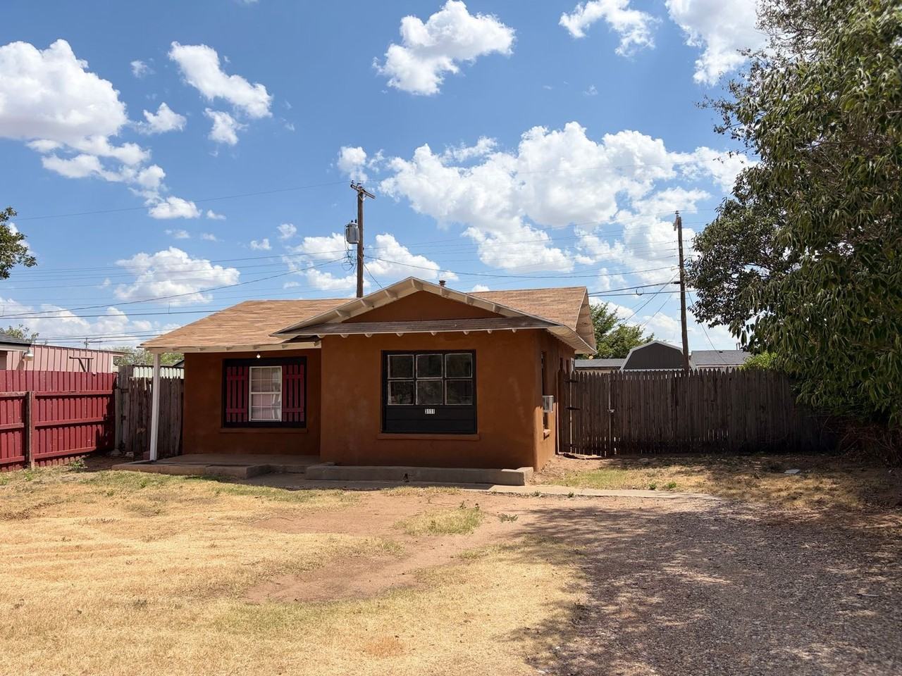 3111 Amherst St - Photo 2 of 29