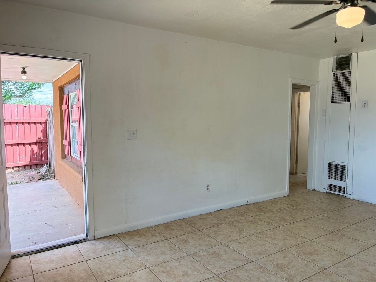 3111 Amherst St - Photo 5 of 29