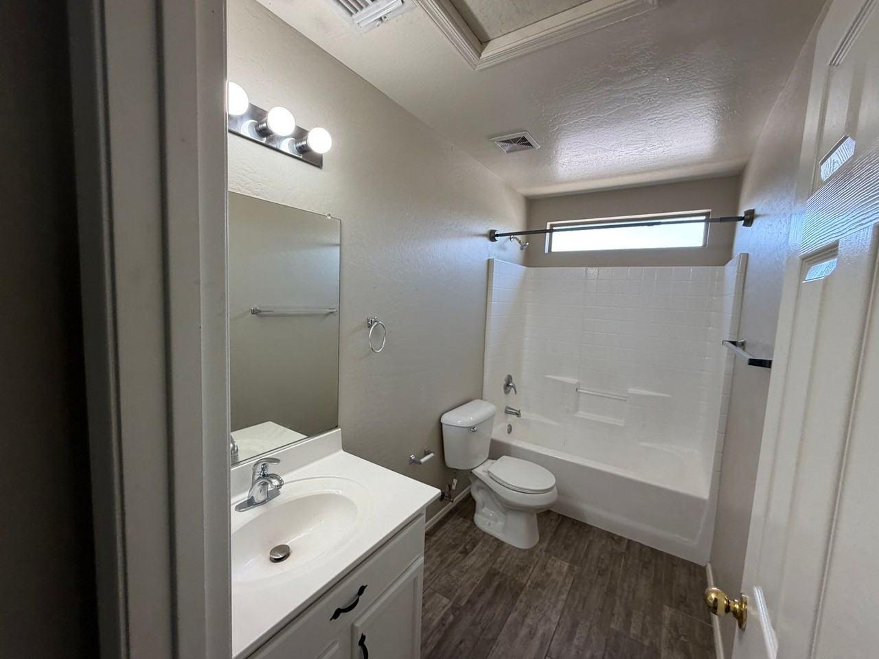 3049 W Santa Cruz Ave - Photo 2 of 20