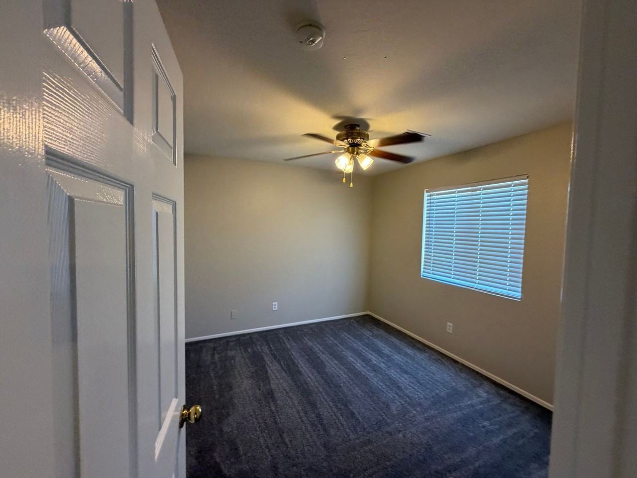 3049 W Santa Cruz Ave - Photo 3 of 20