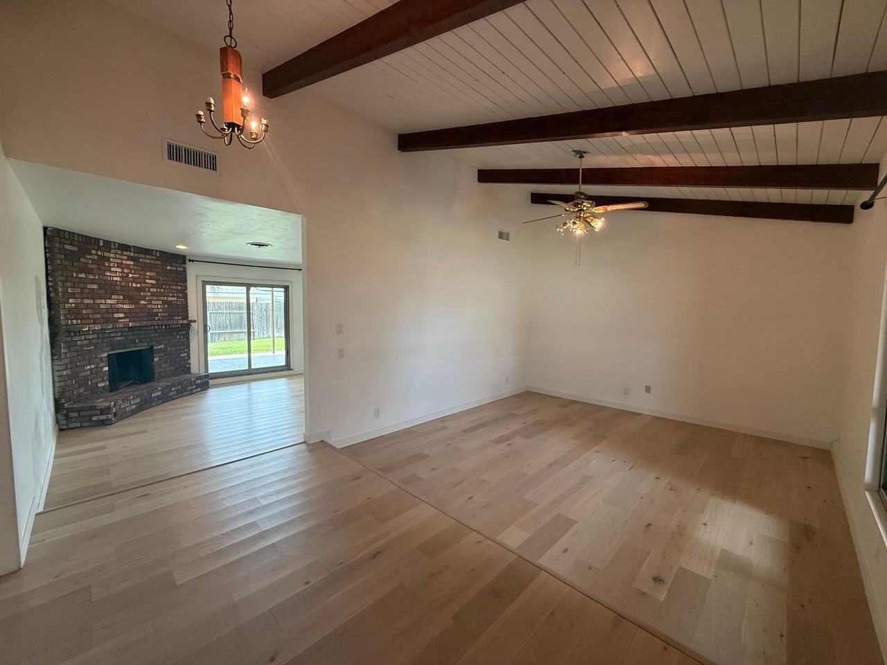 7809 Westdumfries Ct - Photo 3 of 15