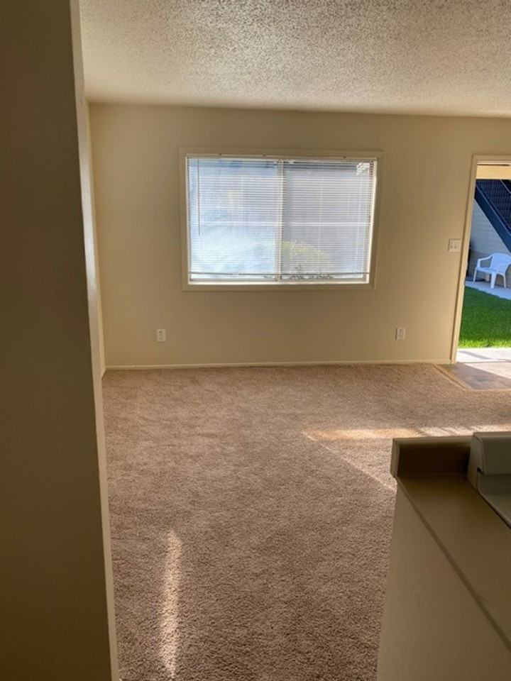 1532 1532 - 1534 County Rd - Photo 4 of 31