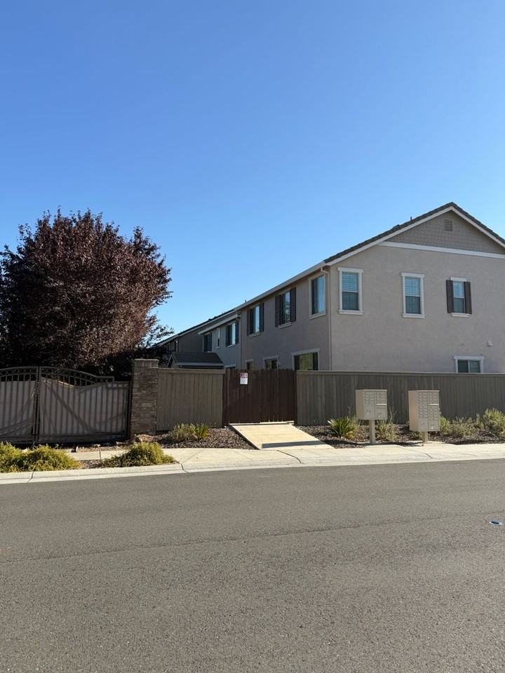 3223 Le Bourget Ln - Photo 2 of 38