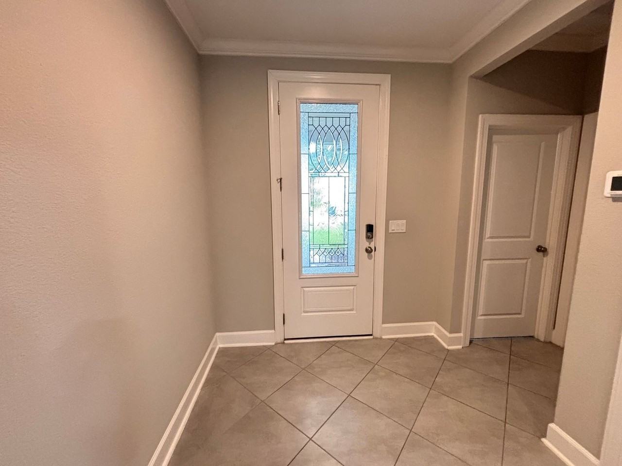 212 Willow Creek Ct - Photo 4 of 40