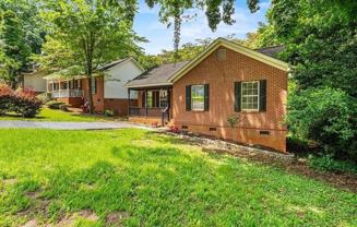 4223 Woodridge Dr - Photo 1 of 1