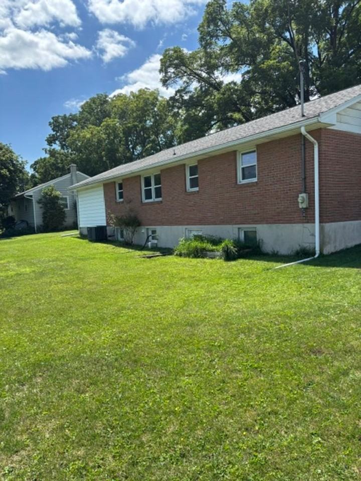 34 Locust Ln - Photo 2 of 15