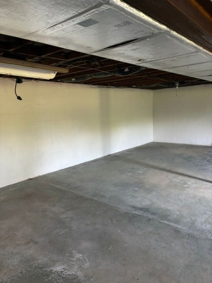 34 Locust Ln - Photo 5 of 15