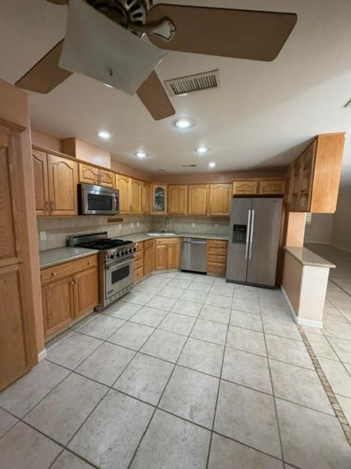 2208 Rugged Mesa Dr - Photo 4 of 22