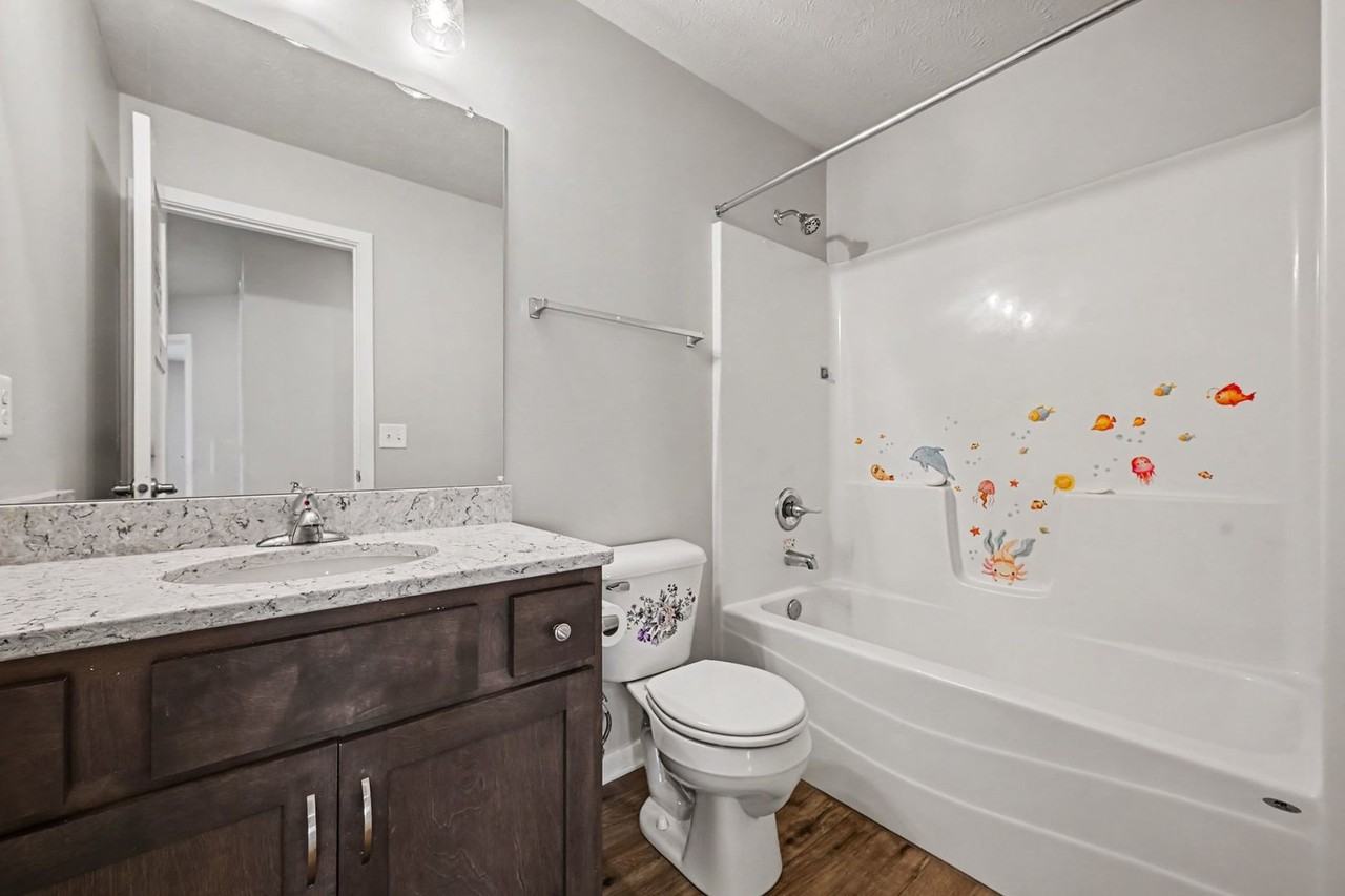 17009 Huntington Ave - Photo 7 of 16