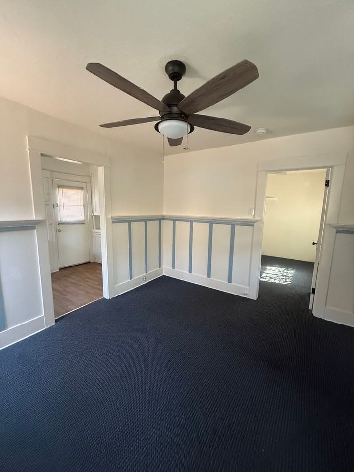 867 W Santa Cruz St - Photo 2 of 5