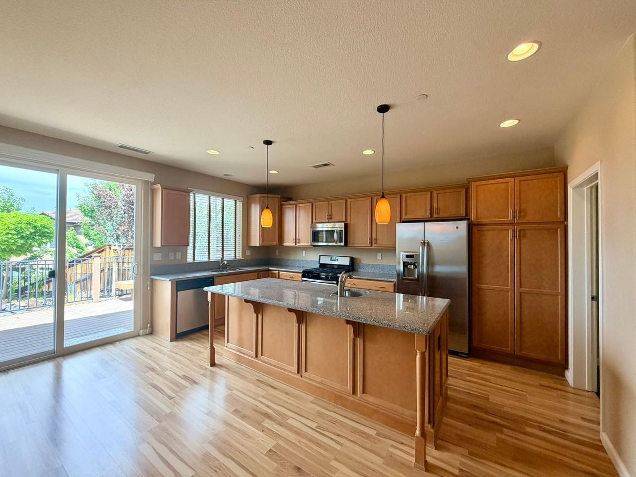 2838 Kimberlite Rd - Photo 2 of 28
