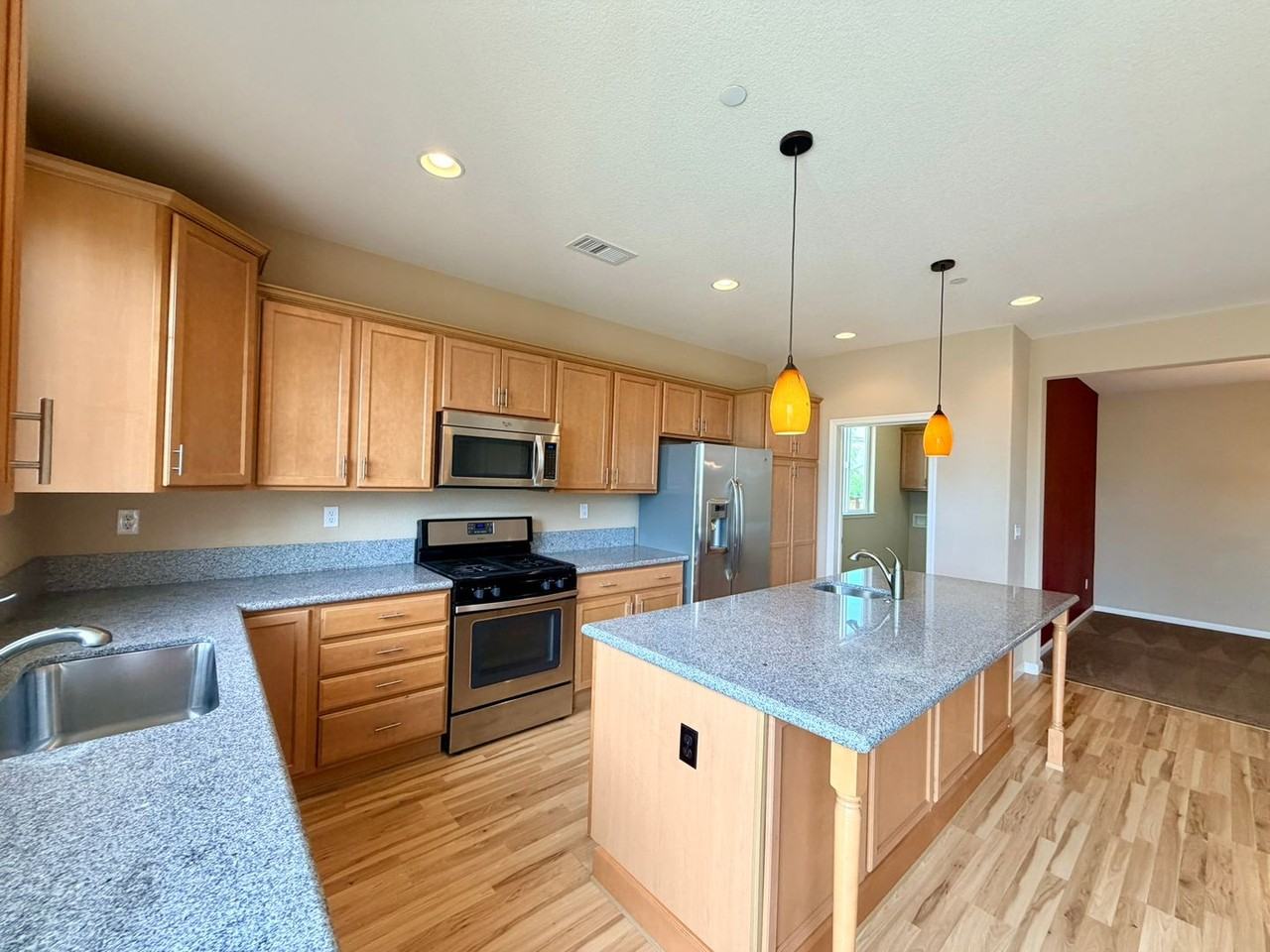 2838 Kimberlite Rd - Photo 3 of 28