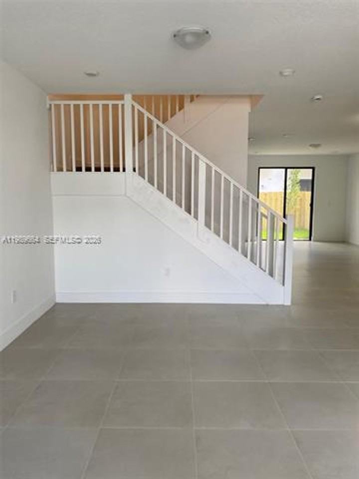 13633 13633 SW 157th Pl th 13633 - Photo 7 of 12