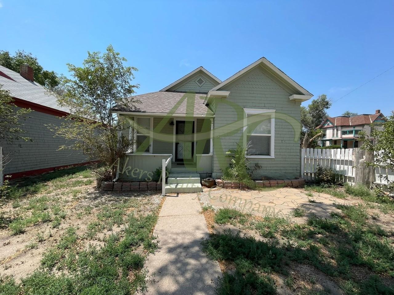 1119 West St - Photo 2 of 16