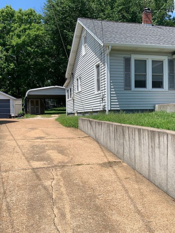 501 Hoover Ave - Photo 2 of 12