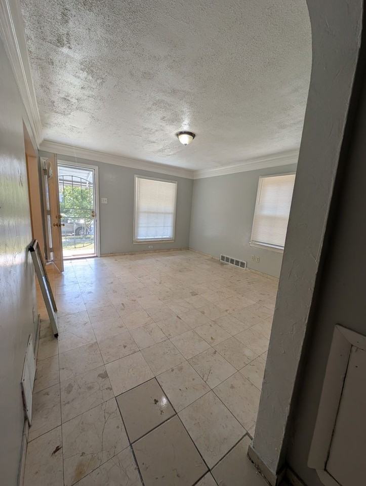 7653 Dacosta - Photo 5 of 14