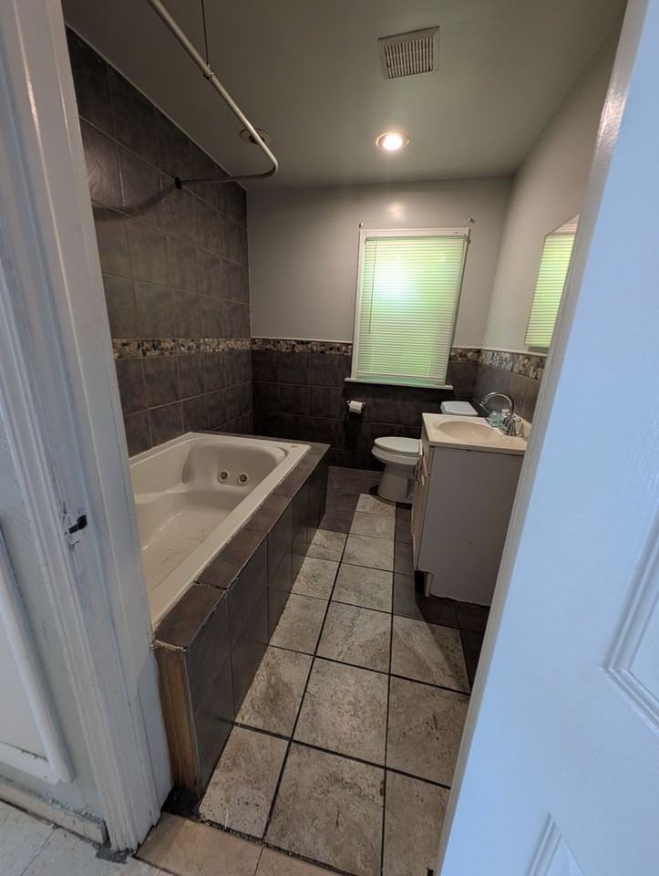 7653 Dacosta - Photo 6 of 14