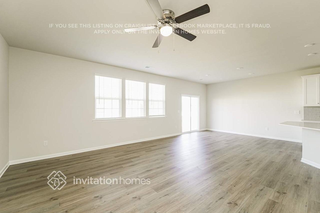 2327 Ravenglass Way - Photo 6 of 24