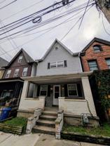 229 W Sycamore St - Photo 1 of 1