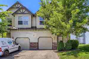 featured image of 3133 Ne 13th Pl