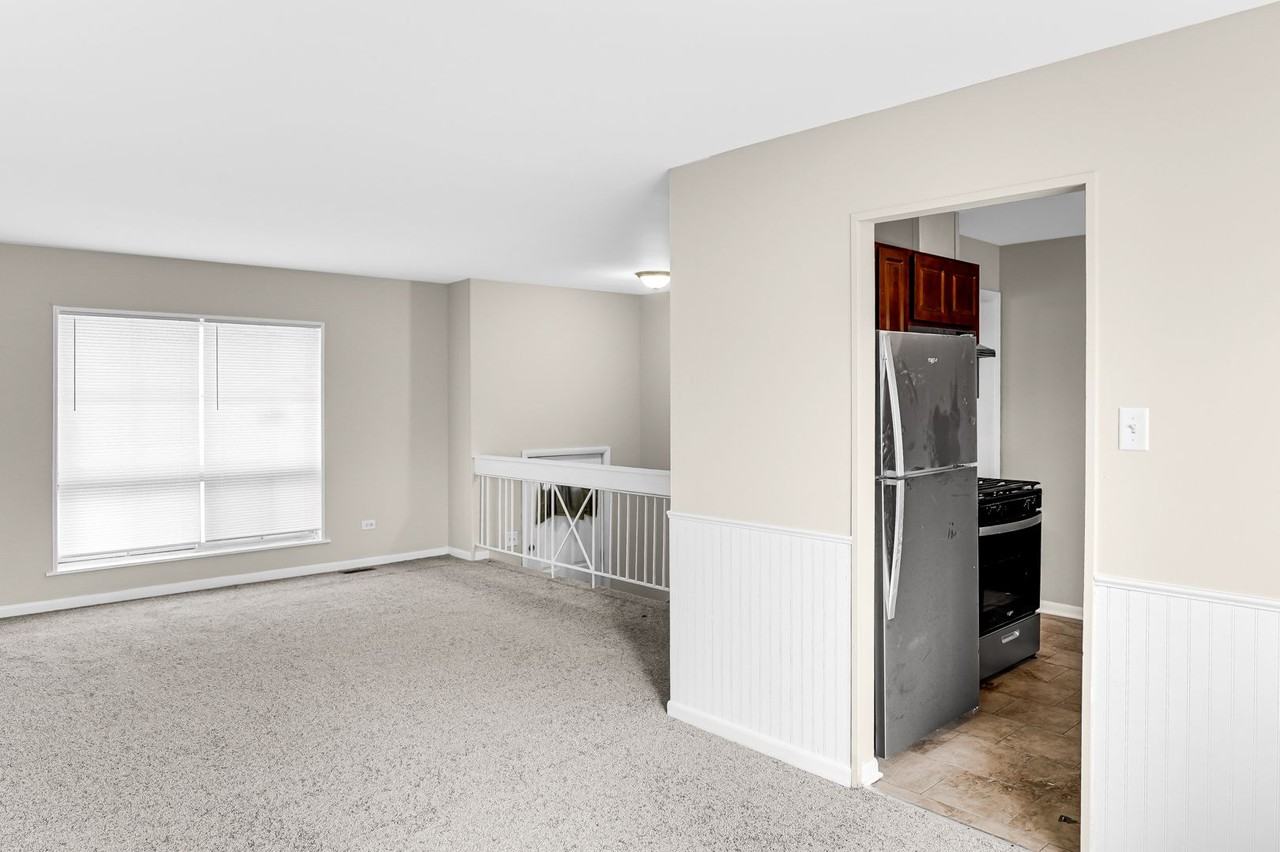 22243 Karlov Ave - Photo 4 of 21
