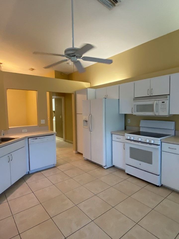 2509 6th Ct E - Photo 6 of 10