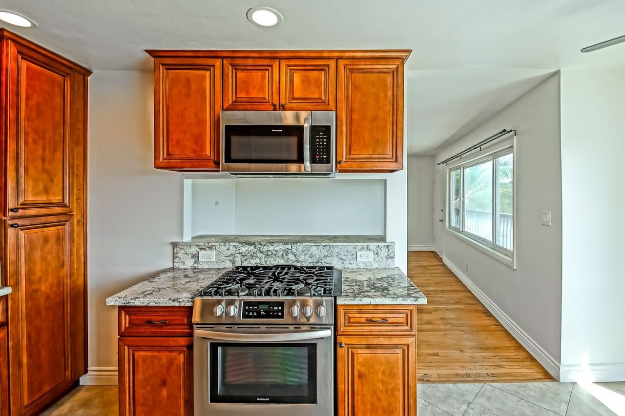3709 Stephen M White Dr - Photo 3 of 50