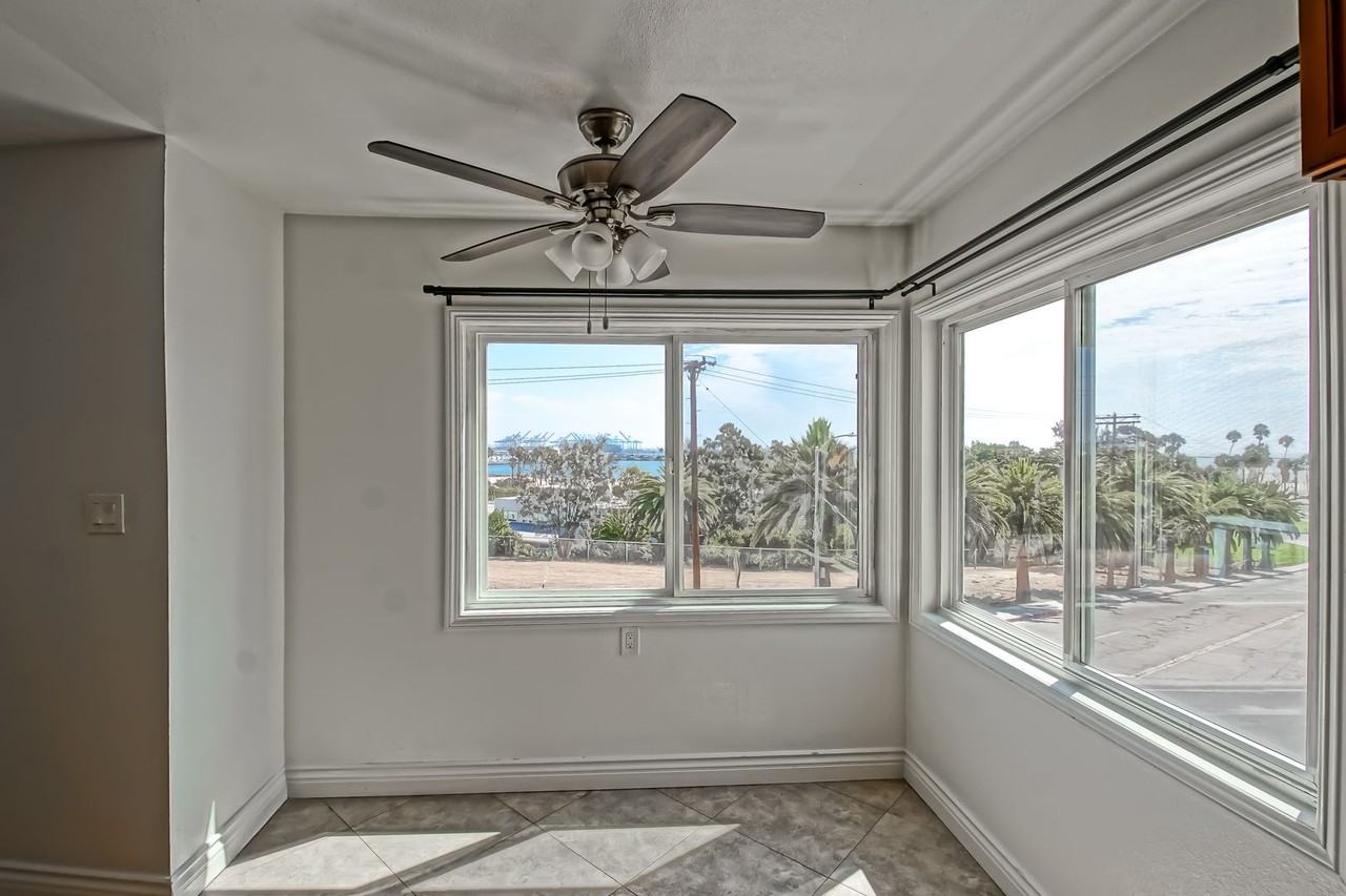 3709 Stephen M White Dr - Photo 4 of 50