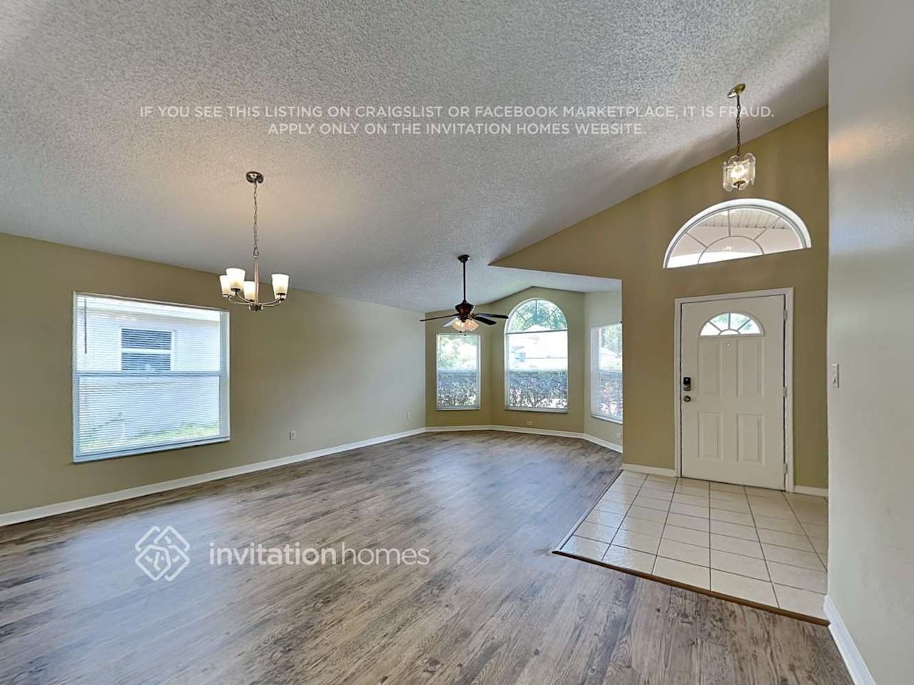 3278 Bellingham Dr - Photo 3 of 17