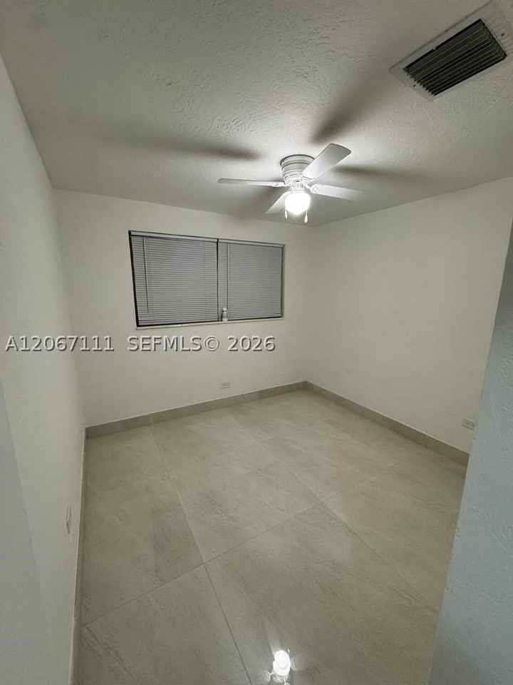 664 Colson Dr - Photo 7 of 11