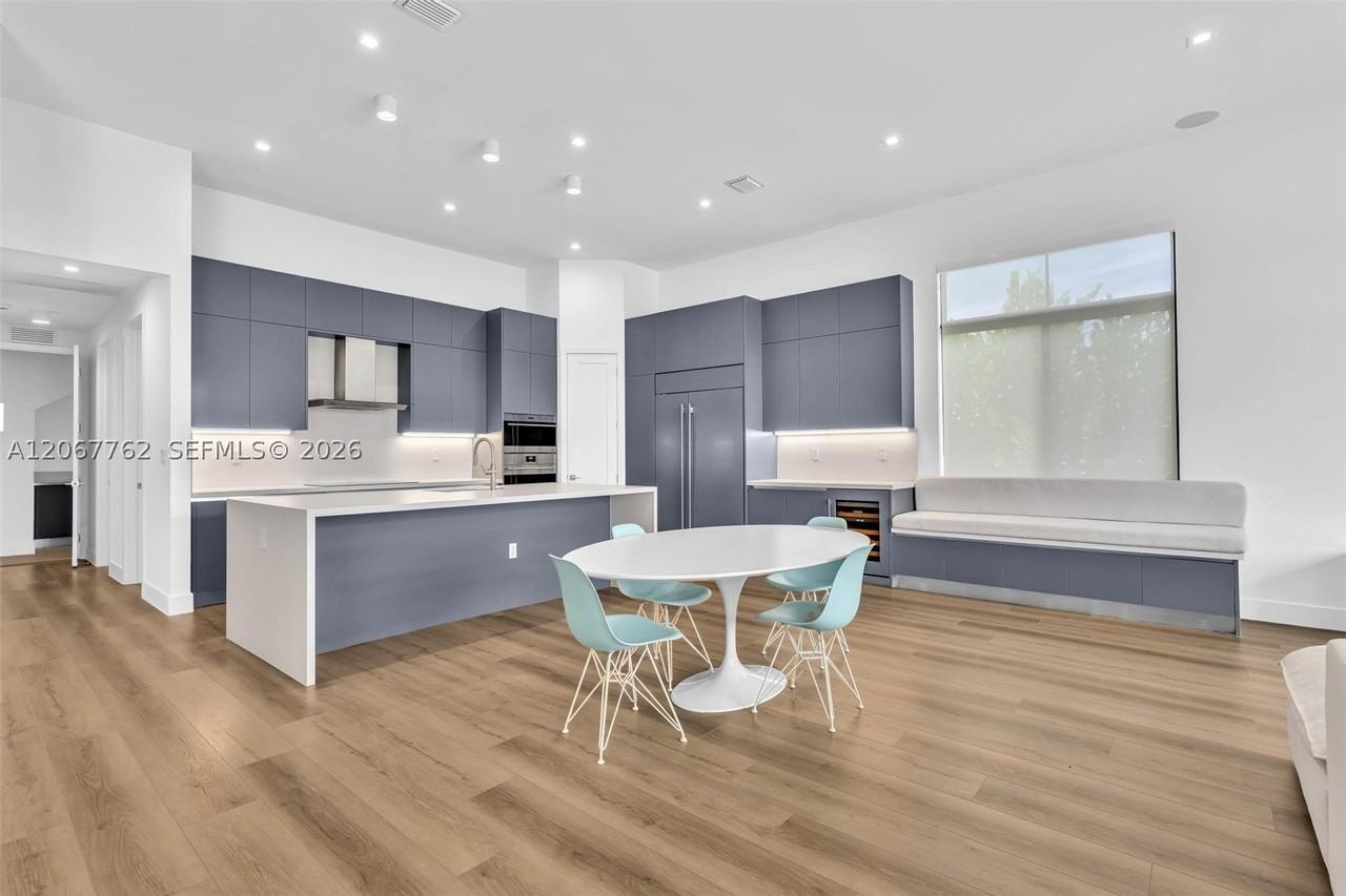 5765 Sw 104th Ter - Photo 5 of 15
