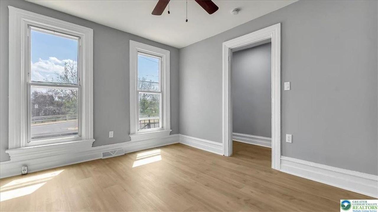 841 Jackson St - Photo 7 of 35