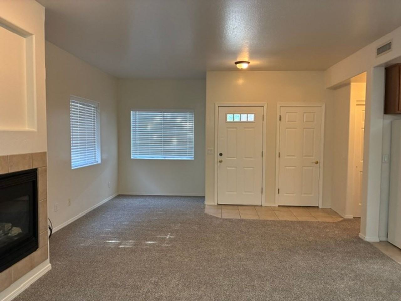1119 Leaf Ln - Photo 4 of 25