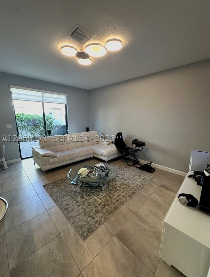 10377 W 34th Ct #10377 - Photo 4 of 17