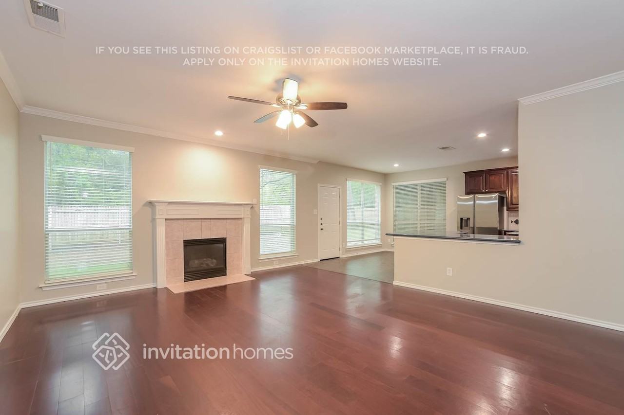 6517 Forest Park Dr - Photo 2 of 13
