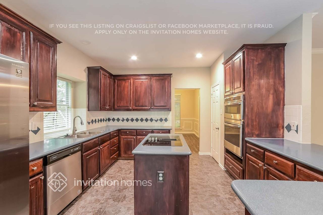 6517 Forest Park Dr - Photo 4 of 13