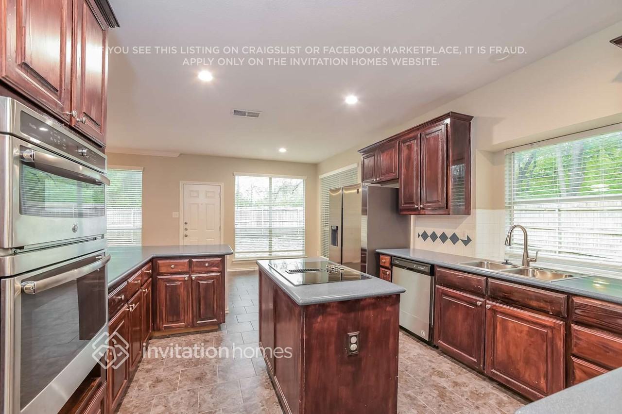 6517 Forest Park Dr - Photo 5 of 13