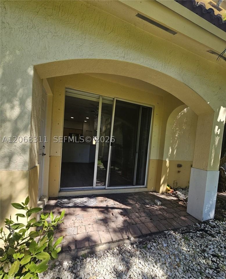 2514 Sw 83rd Ter #104 - Photo 3 of 19