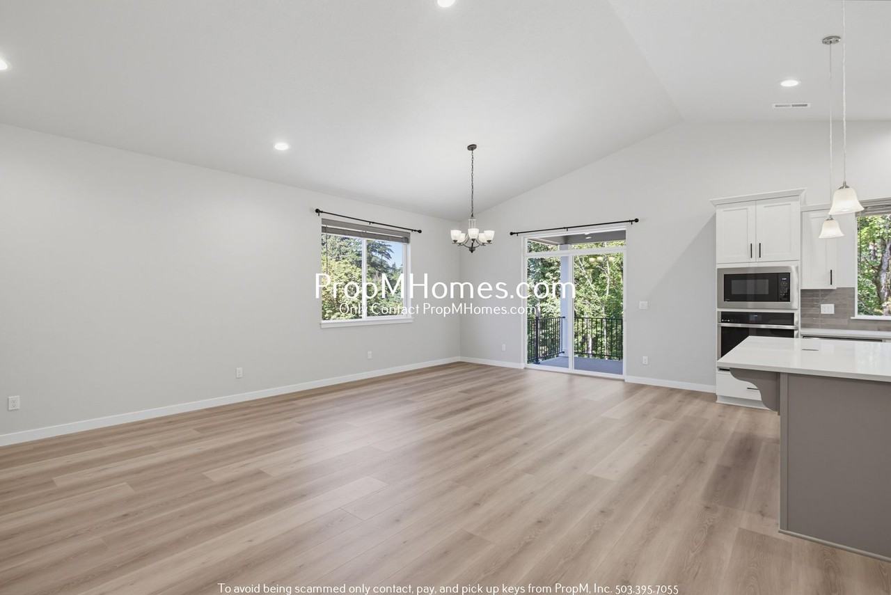 15737 15737 SE Compass Course Street - NEW PROPERTY - Photo 2 of 28